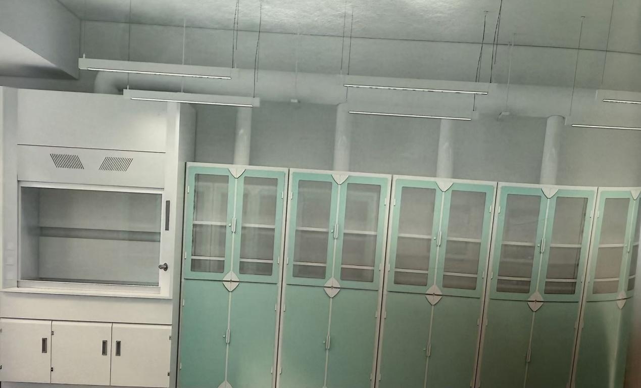 Smart Education Equipment Overall Solutions | Empowering Education, Innovating the Digital Future 23 Chemical Storage Room